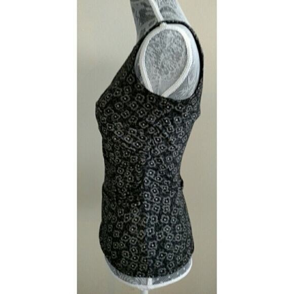 LOFT Floral Tank - Size XS - GUC - Picture 2 of 4